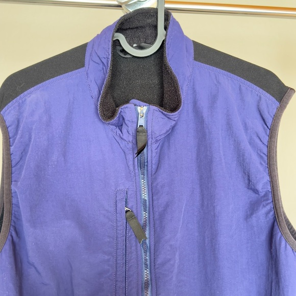 Vintage MEC Fleece Lined Vest - Picture 2 of 10